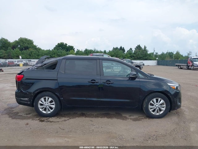 Auction sale of the 2017 Kia Sedona Lx, vin: KNDMB5C19H6228472, lot number: 46042195