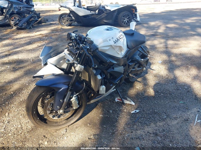 46042266 :رقم المزاد ، JS1GN7FAXP7101180 vin ، 2023 Suzuki Gsx-r600 مزاد بيع
