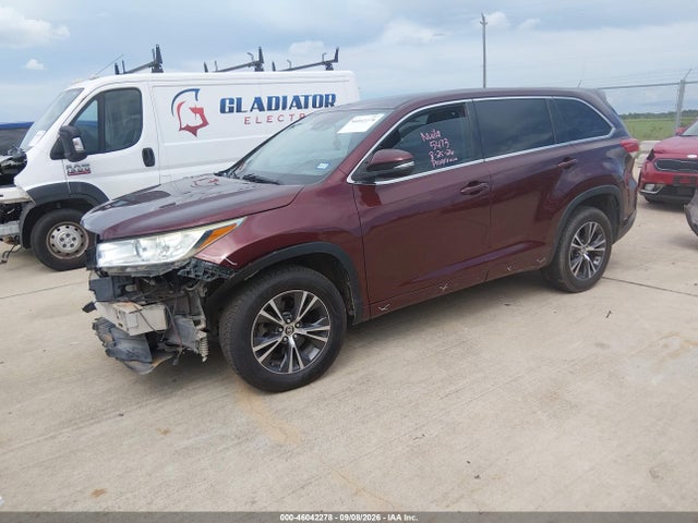 2018 Toyota Highlander Le მანქანა იყიდება აუქციონზე, vin: 5TDZZRFH2JS245606, აუქციონის ნომერი: 46042278