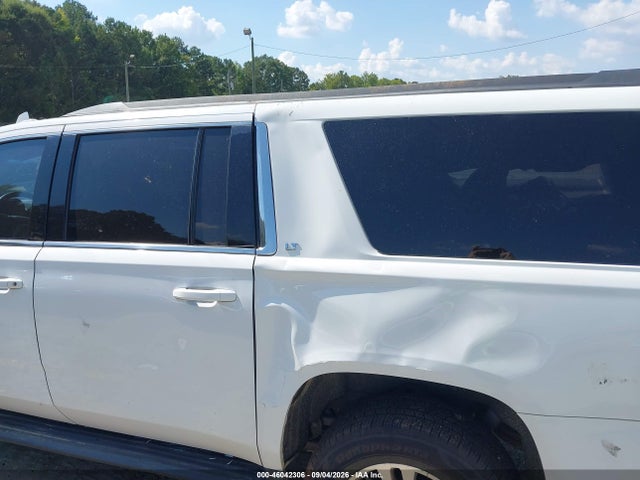 46042306 :رقم المزاد ، 1GNSCJKC4FR608614 vin ، 2015 Chevrolet Suburban 1500 Lt مزاد بيع