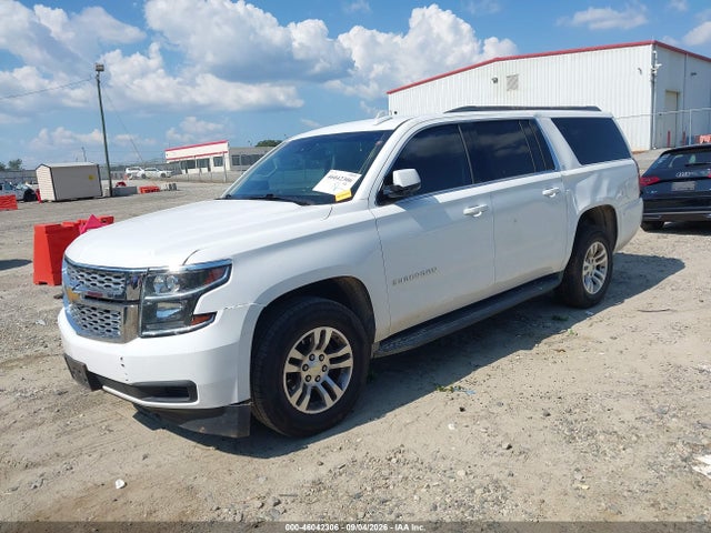 46042306 :رقم المزاد ، 1GNSCJKC4FR608614 vin ، 2015 Chevrolet Suburban 1500 Lt مزاد بيع