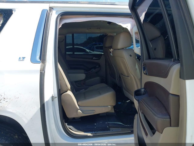 46042306 :رقم المزاد ، 1GNSCJKC4FR608614 vin ، 2015 Chevrolet Suburban 1500 Lt مزاد بيع