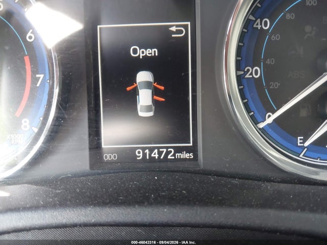 46042316 :رقم المزاد ، 2T1BURHE9JC028842 vin ، 2018 Toyota Corolla Xse مزاد بيع
