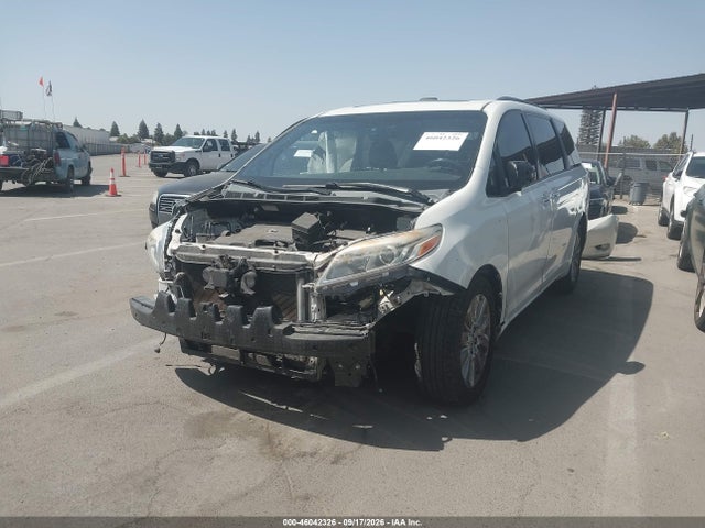2015 Toyota Sienna Limited Premium 7 Passenger მანქანა იყიდება აუქციონზე, vin: 5TDYK3DC6FS682410, აუქციონის ნომერი: 46042326