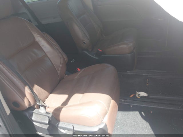 2015 Toyota Sienna Limited Premium 7 Passenger მანქანა იყიდება აუქციონზე, vin: 5TDYK3DC6FS682410, აუქციონის ნომერი: 46042326