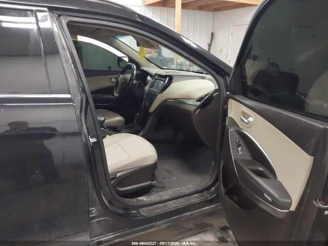 Продажа на аукционе авто 2017 Hyundai Santa Fe Sport 2.4l, vin: 5NMZUDLB5HH051442, номер лота: 46042327