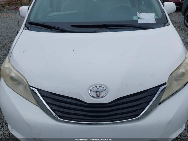 5TDKK3DC0ES474205 Toyota Sienna Le V6 8 Passenger