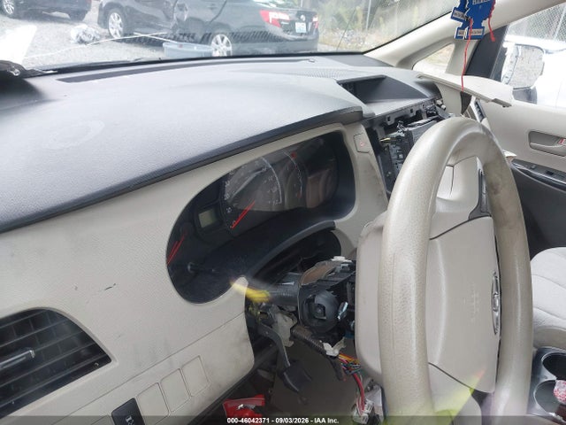 5TDKK3DC0ES474205 Toyota Sienna Le V6 8 Passenger