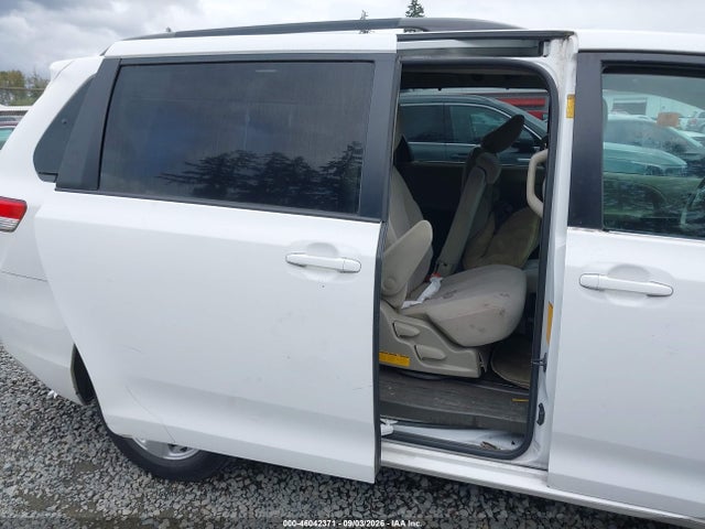 5TDKK3DC0ES474205 Toyota Sienna Le V6 8 Passenger
