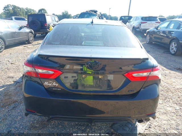 46042403 :رقم المزاد ، 4T1B11HK1KU724157 vin ، 2019 Toyota Camry Se مزاد بيع
