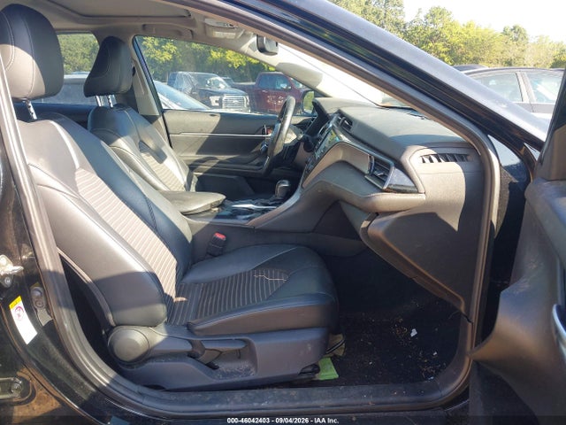46042403 :رقم المزاد ، 4T1B11HK1KU724157 vin ، 2019 Toyota Camry Se مزاد بيع