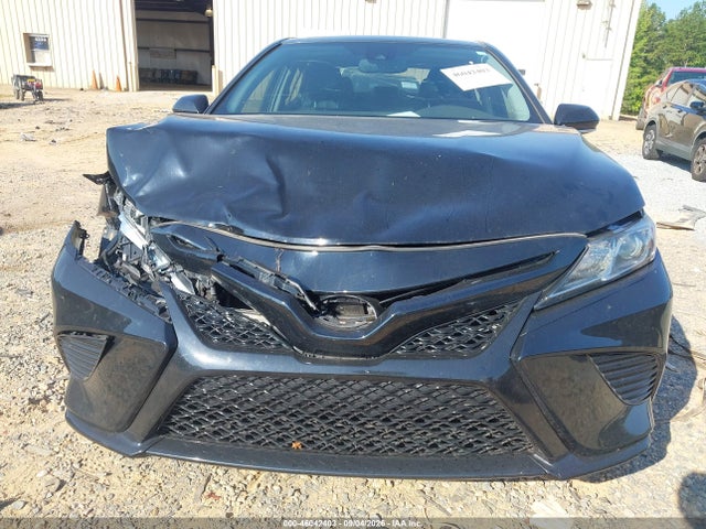 46042403 :رقم المزاد ، 4T1B11HK1KU724157 vin ، 2019 Toyota Camry Se مزاد بيع