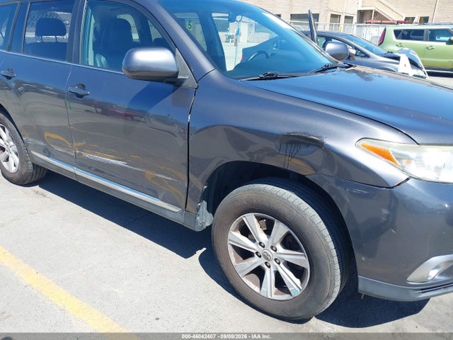 Продажа на аукционе авто 2012 Toyota Highlander Se V6, vin: 5TDZK3EH4CS068272, номер лота: 46042407