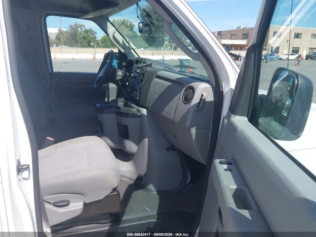 Ford E-350 Super Duty Commercial 2014 1FTSE3EL4EDA46820 Image 5