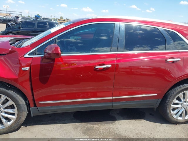 46042426 :رقم المزاد ، 1GYKNFRS4HZ131337 vin ، 2017 Cadillac Xt5 Platinum مزاد بيع