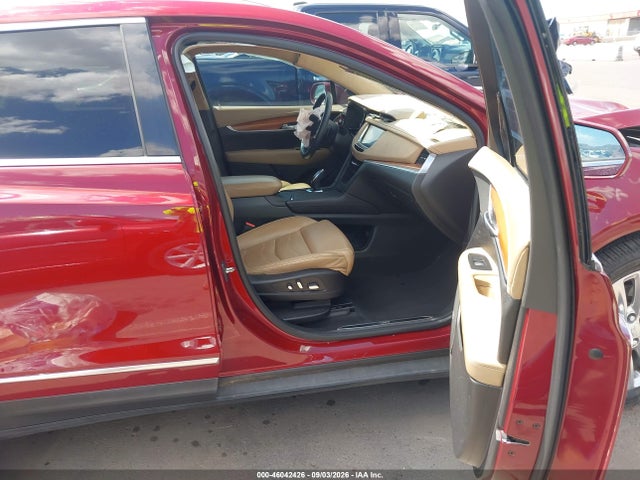 46042426 :رقم المزاد ، 1GYKNFRS4HZ131337 vin ، 2017 Cadillac Xt5 Platinum مزاد بيع