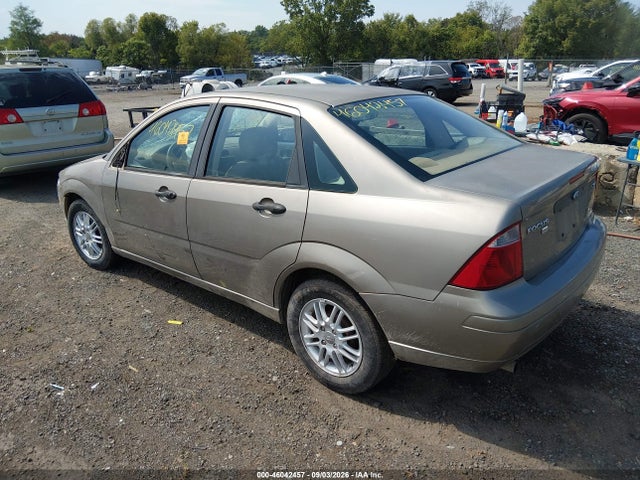46042457 :رقم المزاد ، 1FAHP34N55W233145 vin ، 2005 Ford Focus Zx4 مزاد بيع