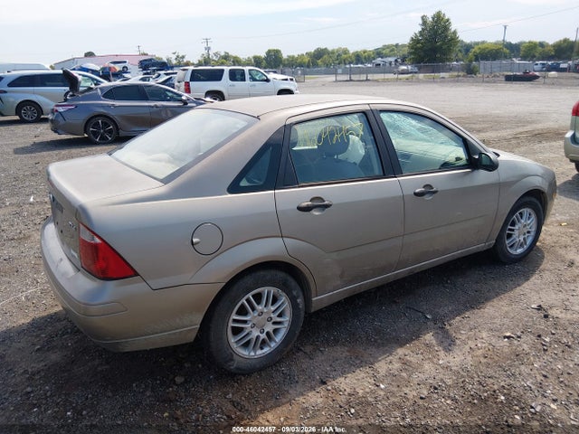 46042457 :رقم المزاد ، 1FAHP34N55W233145 vin ، 2005 Ford Focus Zx4 مزاد بيع