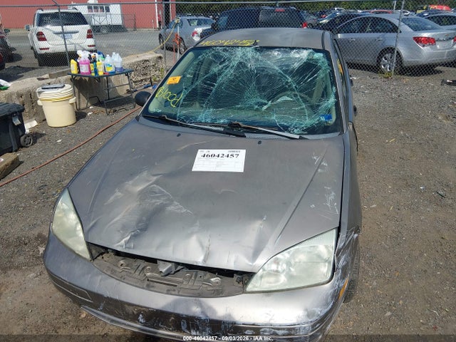 46042457 :رقم المزاد ، 1FAHP34N55W233145 vin ، 2005 Ford Focus Zx4 مزاد بيع