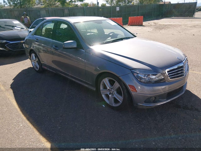 46042503 :رقم المزاد ، WDDGF8BB0BR180286 vin ، 2011 Mercedes-benz C 300 Luxury 4matic/sport 4matic مزاد بيع