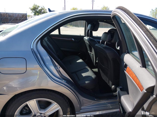 46042503 :رقم المزاد ، WDDGF8BB0BR180286 vin ، 2011 Mercedes-benz C 300 Luxury 4matic/sport 4matic مزاد بيع