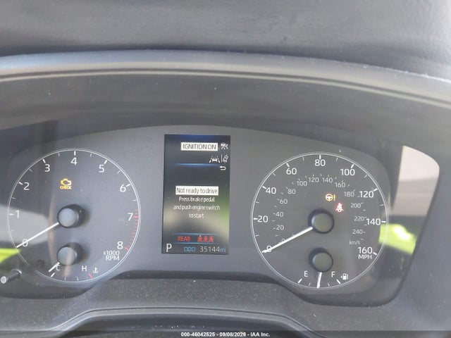 46042525 :رقم المزاد ، 7MUBAABG3PV061183 vin ، 2023 Toyota Corolla Cross Le مزاد بيع