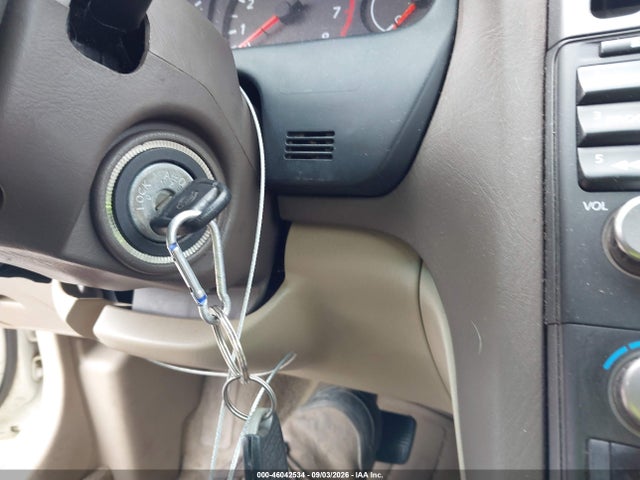 46042534 :رقم المزاد ، JN1CA31D61T824858 vin ، 2001 Nissan Maxima Gle مزاد بيع