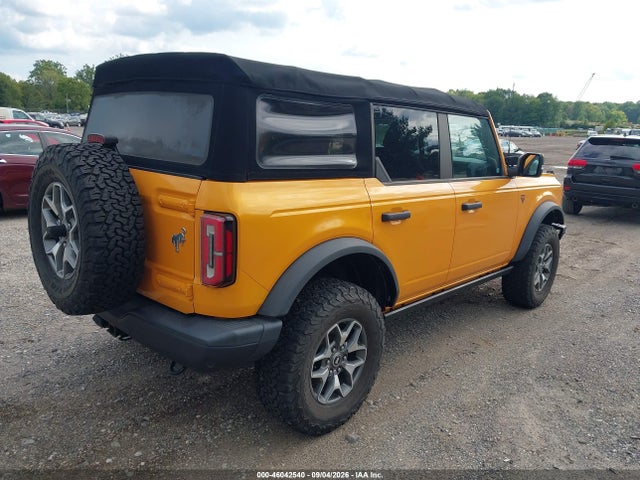 46042540 :رقم المزاد ، 1FMEE5DH8MLA89451 vin ، 2021 Ford Bronco Badlands مزاد بيع