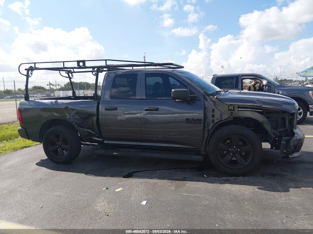 2017 Ram 1500 Express  4x2 6'4 Box მანქანა იყიდება აუქციონზე, vin: 1C6RR6FT5HS836086, აუქციონის ნომერი: 46042572