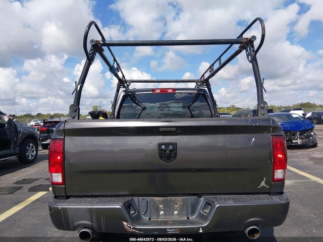 2017 Ram 1500 Express  4x2 6'4 Box მანქანა იყიდება აუქციონზე, vin: 1C6RR6FT5HS836086, აუქციონის ნომერი: 46042572