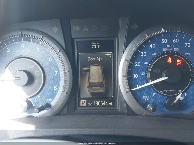 46042610 :رقم المزاد ، 5TDDK3DC2FS126660 vin ، 2015 Toyota Sienna Xle 7 Passenger مزاد بيع