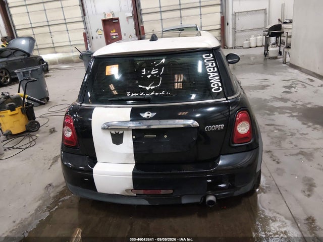 46042641 :رقم المزاد ، WMWSU3C51BTX97458 vin ، 2011 Mini Cooper مزاد بيع