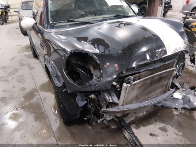 46042641 :رقم المزاد ، WMWSU3C51BTX97458 vin ، 2011 Mini Cooper مزاد بيع