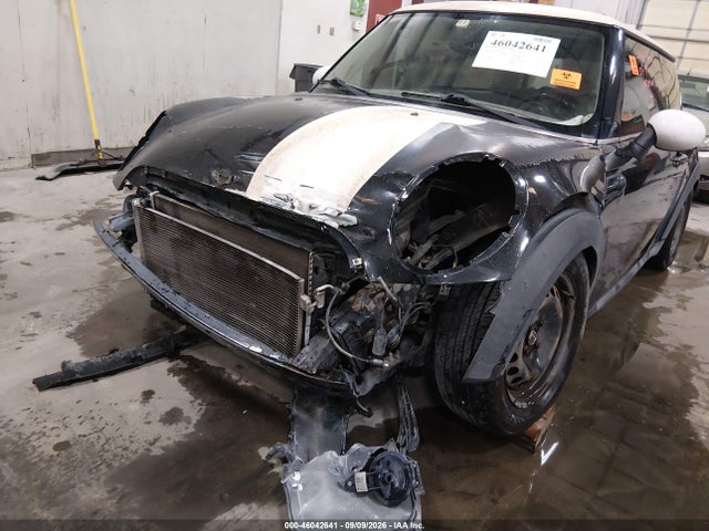 46042641 :رقم المزاد ، WMWSU3C51BTX97458 vin ، 2011 Mini Cooper مزاد بيع