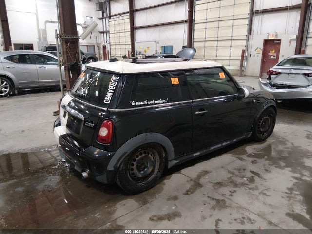 46042641 :رقم المزاد ، WMWSU3C51BTX97458 vin ، 2011 Mini Cooper مزاد بيع