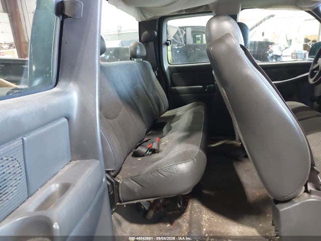 Продажа на аукционе авто 2003 Chevrolet Silverado 1500, vin: 2GCEK19T031371378, номер лота: 46042691