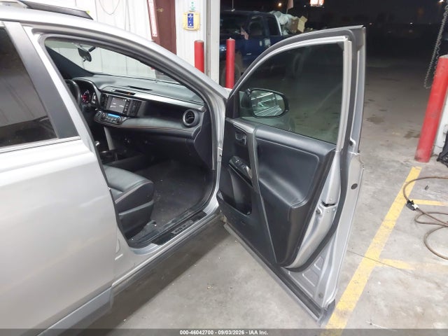 Продаж на аукціоні авто 2016 Toyota Rav4 Se, vin: 2T3NFREV8GW284867, номер лоту: 46042700