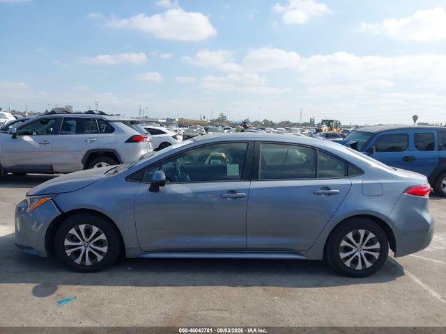 Toyota Corolla Hybrid Le 2022 JTDEAMDE8NJ045124 Image 14