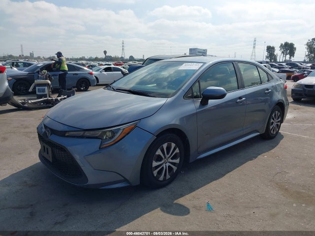 Toyota Corolla Hybrid Le 2022 JTDEAMDE8NJ045124 Image 2