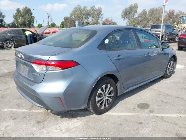 Toyota Corolla Hybrid Le 2022 JTDEAMDE8NJ045124 Image 4