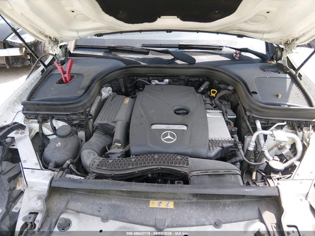 46042719 :رقم المزاد ، WDC0J4KB1KF631692 vin ، 2019 Mercedes-benz Glc 300 Coupe 4matic مزاد بيع