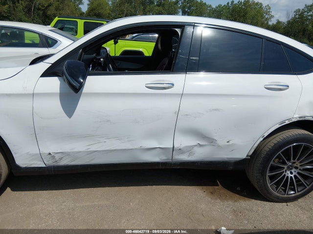 46042719 :رقم المزاد ، WDC0J4KB1KF631692 vin ، 2019 Mercedes-benz Glc 300 Coupe 4matic مزاد بيع