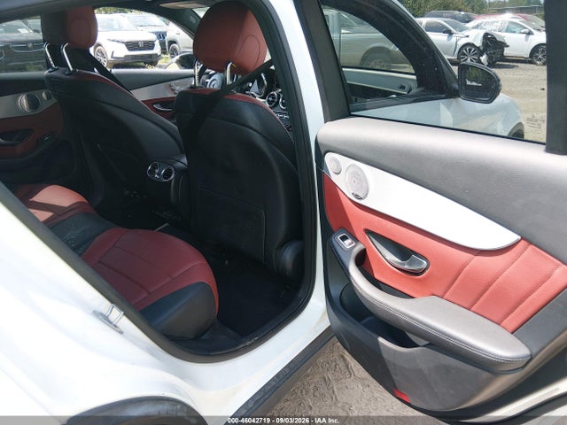 46042719 :رقم المزاد ، WDC0J4KB1KF631692 vin ، 2019 Mercedes-benz Glc 300 Coupe 4matic مزاد بيع
