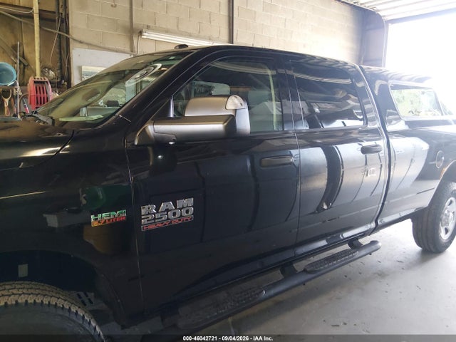 46042721 :رقم المزاد ، 3C6TR5HT5HG730385 vin ، 2017 Ram 2500 Tradesman  4x4 8' Box مزاد بيع