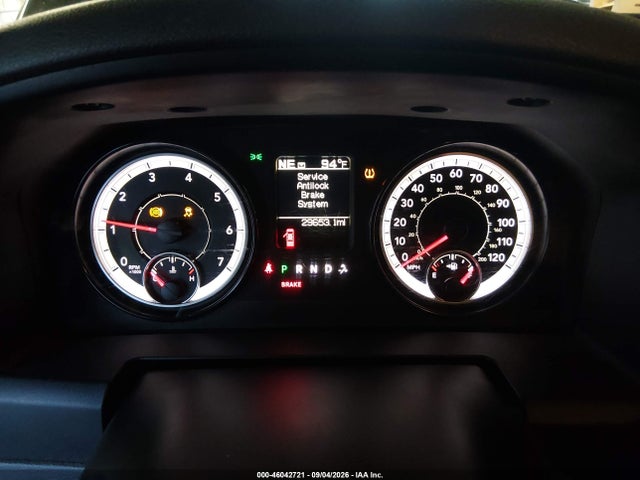 46042721 :رقم المزاد ، 3C6TR5HT5HG730385 vin ، 2017 Ram 2500 Tradesman  4x4 8' Box مزاد بيع