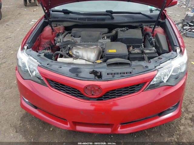 46042760 :رقم المزاد ، 4T1BF1FK8EU856101 vin ، 2014 Toyota Camry Se Sport مزاد بيع