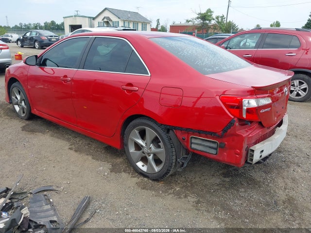 46042760 :رقم المزاد ، 4T1BF1FK8EU856101 vin ، 2014 Toyota Camry Se Sport مزاد بيع
