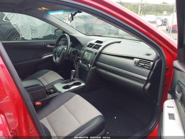 46042760 :رقم المزاد ، 4T1BF1FK8EU856101 vin ، 2014 Toyota Camry Se Sport مزاد بيع