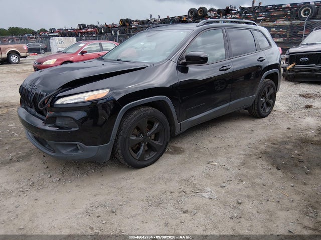 46042764 :رقم المزاد ، 1C4PJLCB8JD620583 vin ، 2018 Jeep Cherokee Latitude Fwd مزاد بيع