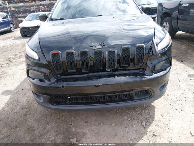 46042764 :رقم المزاد ، 1C4PJLCB8JD620583 vin ، 2018 Jeep Cherokee Latitude Fwd مزاد بيع